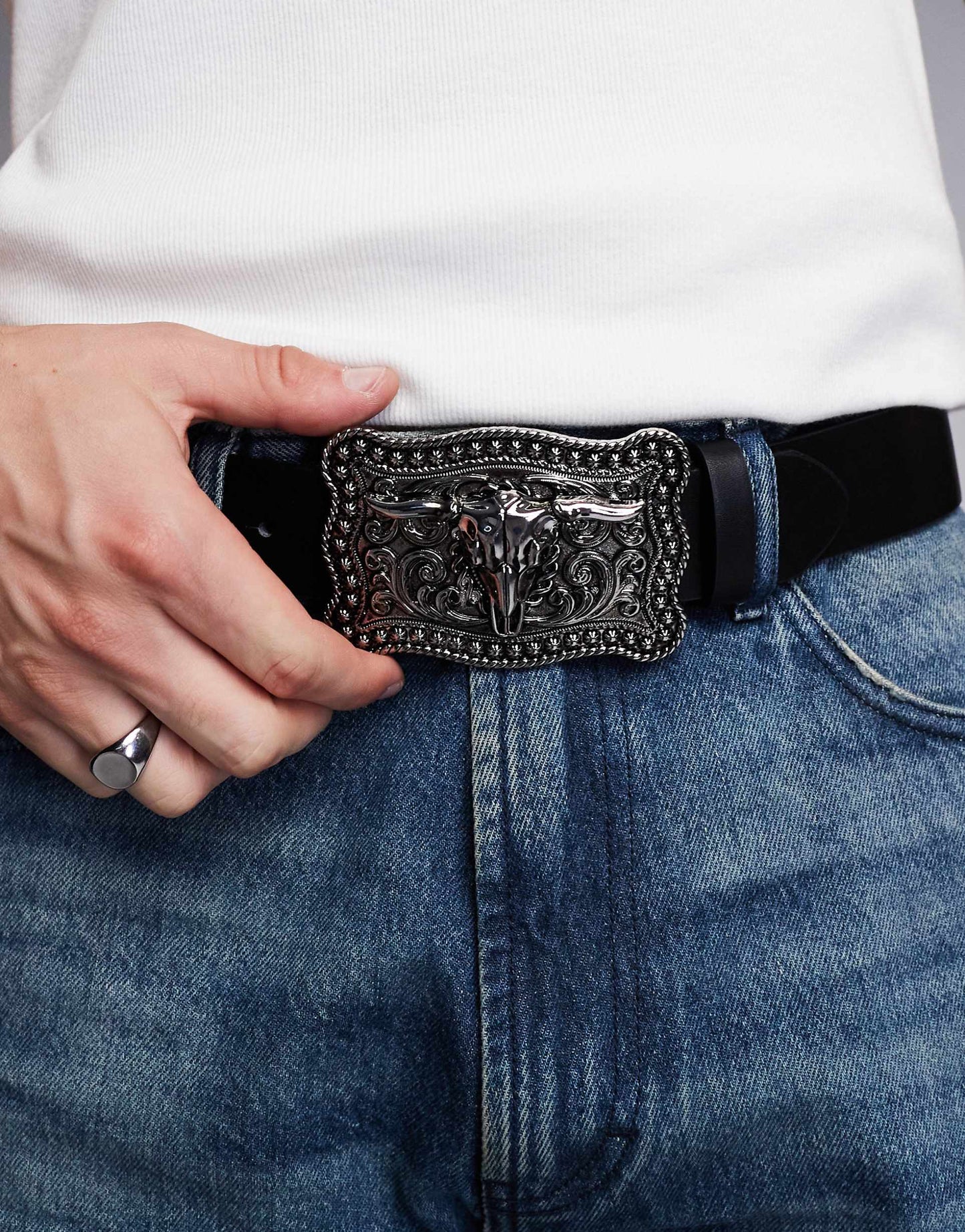 Faux Leather Belt With Silver Statement Western Buckle