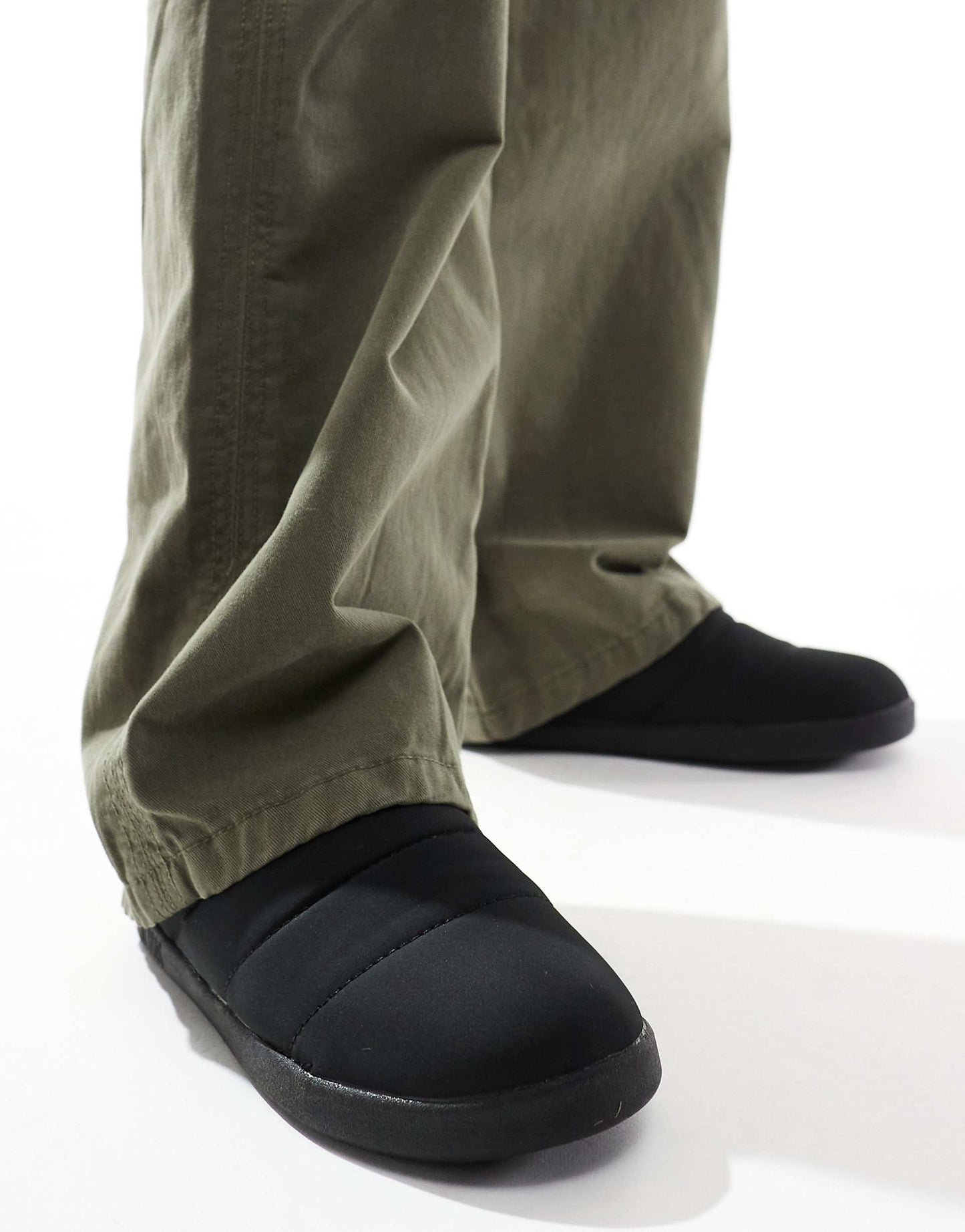 Ezra Classic Slippers