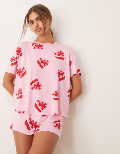 Oversized T-Shirt And Short Pyjama Set