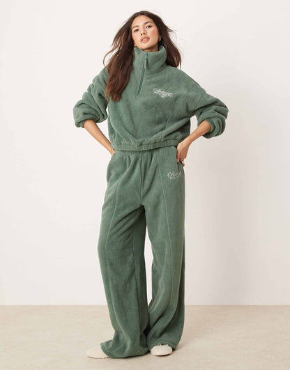 Lounge Microfleece Zip Collar Sweat & Wide Leg Set