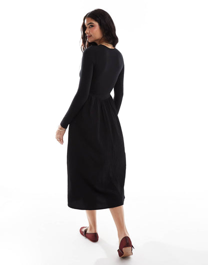 Long Sleeve Volume Skirt Midi Dress