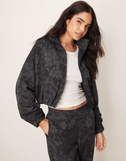 Mdc Jaquard Floral Jacket