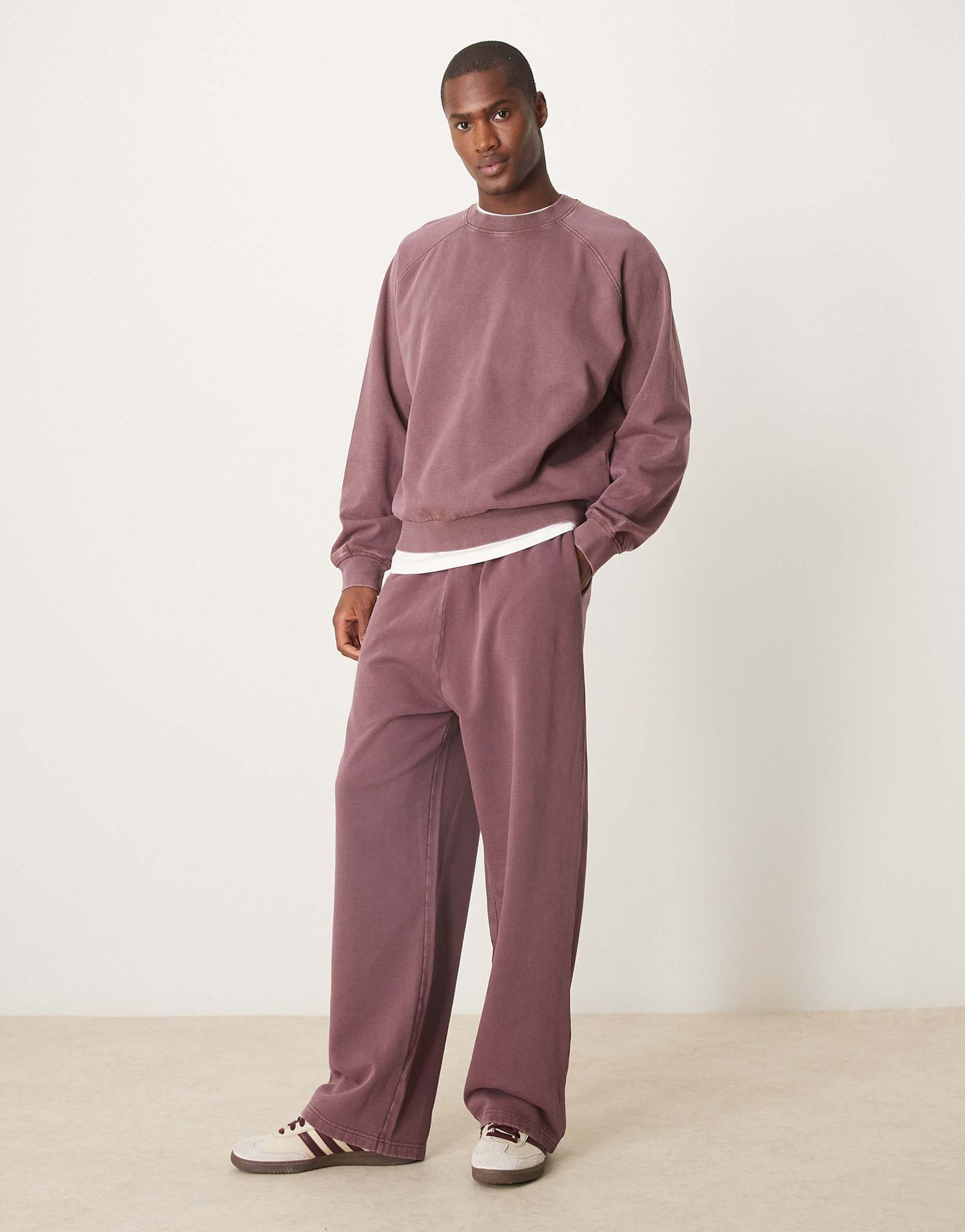 Boxy Cropped Sweatshirt With Raglan Sleeve Detail