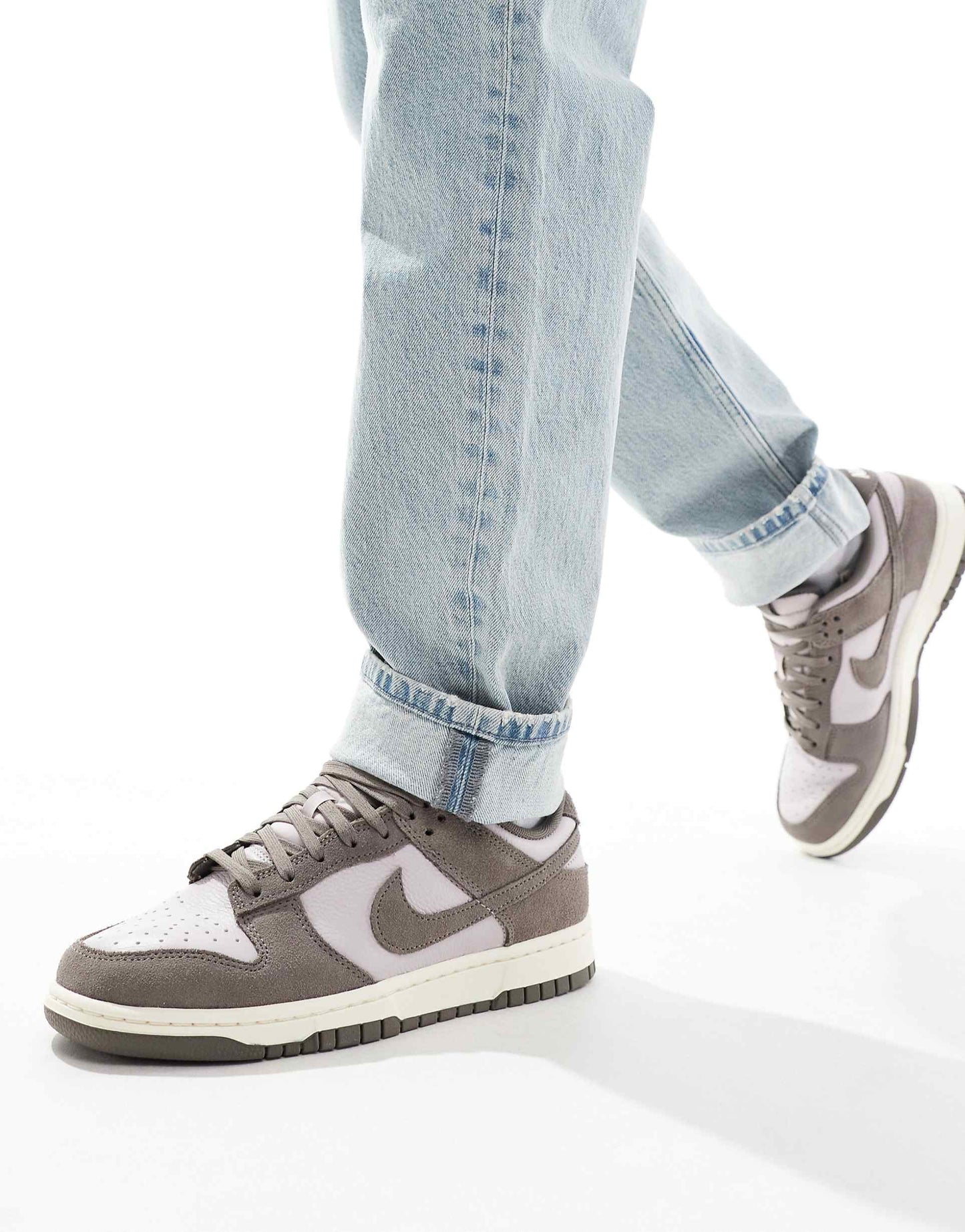 Dunk Low Retro  Trainersin Violet And Stone - Lilac