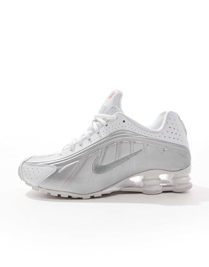 Shox R4 Trainers