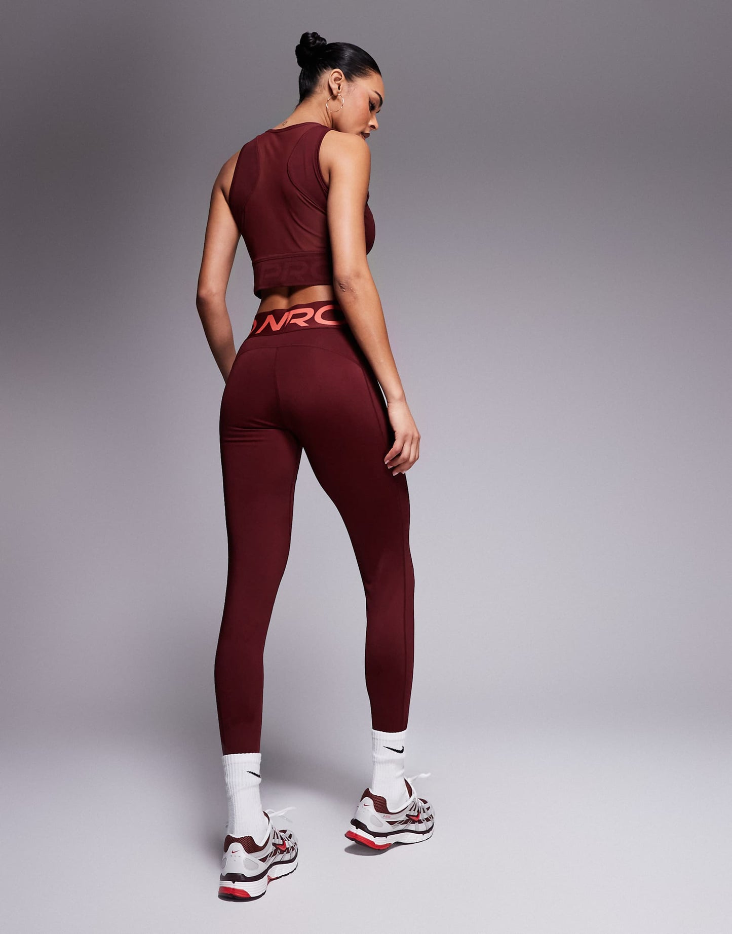 Pro Training Dri-Fit Sculpt High Waisted Leggings