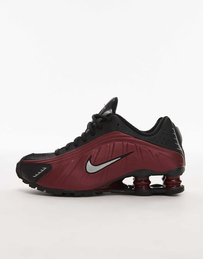 Shox R4 Trainers