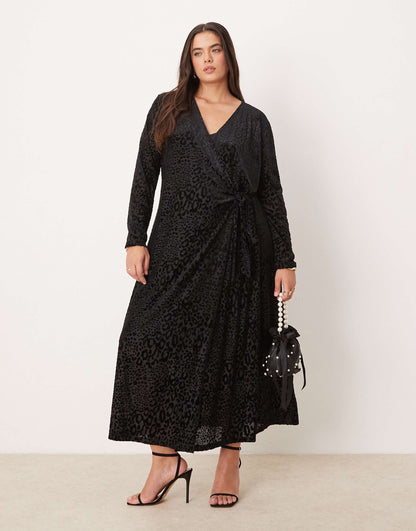 Plus Burnout Velvet Wrap Midaxi Dress