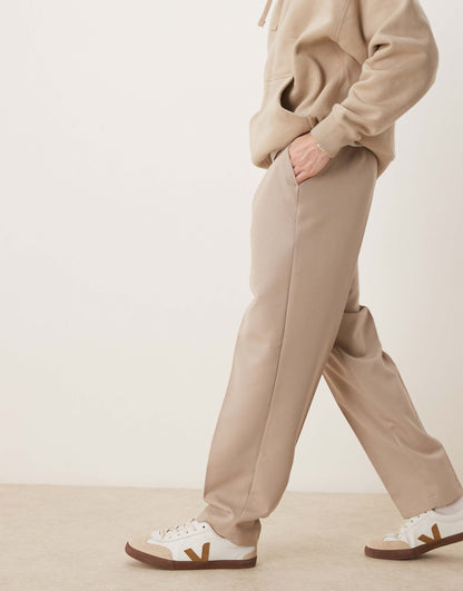 Smart Oversized Tapered Trousers With Front Pleat
