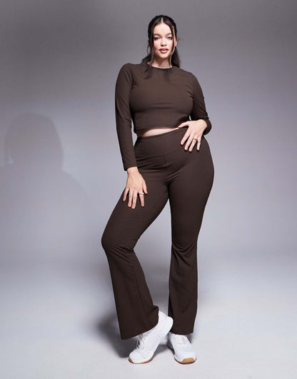 Curve Soft Touch Rib Slim Kick Yoga Legging