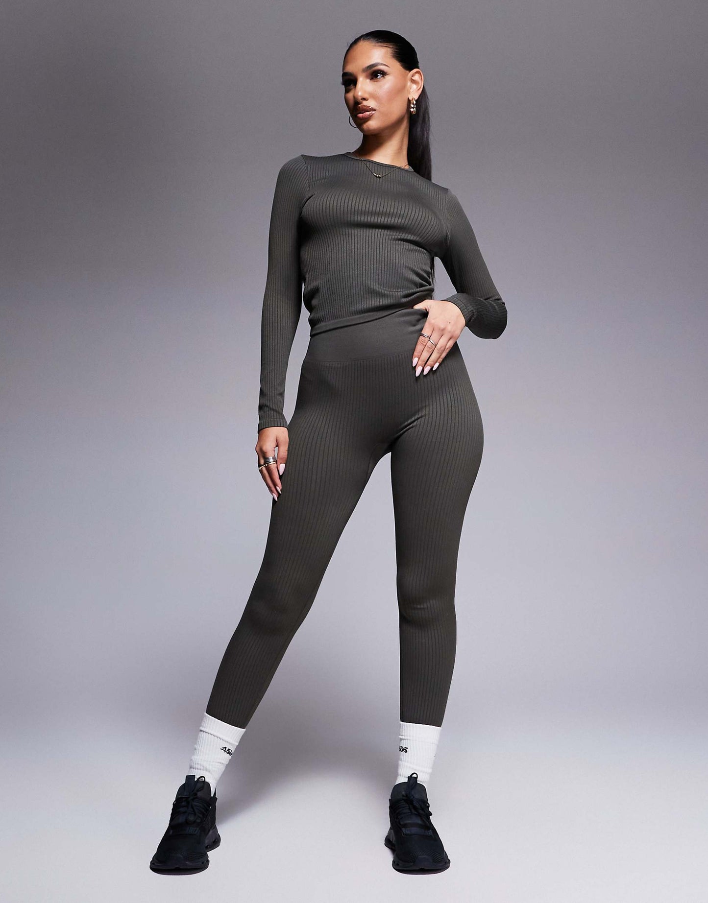 Icon Seamless Rib Long Sleeve Top