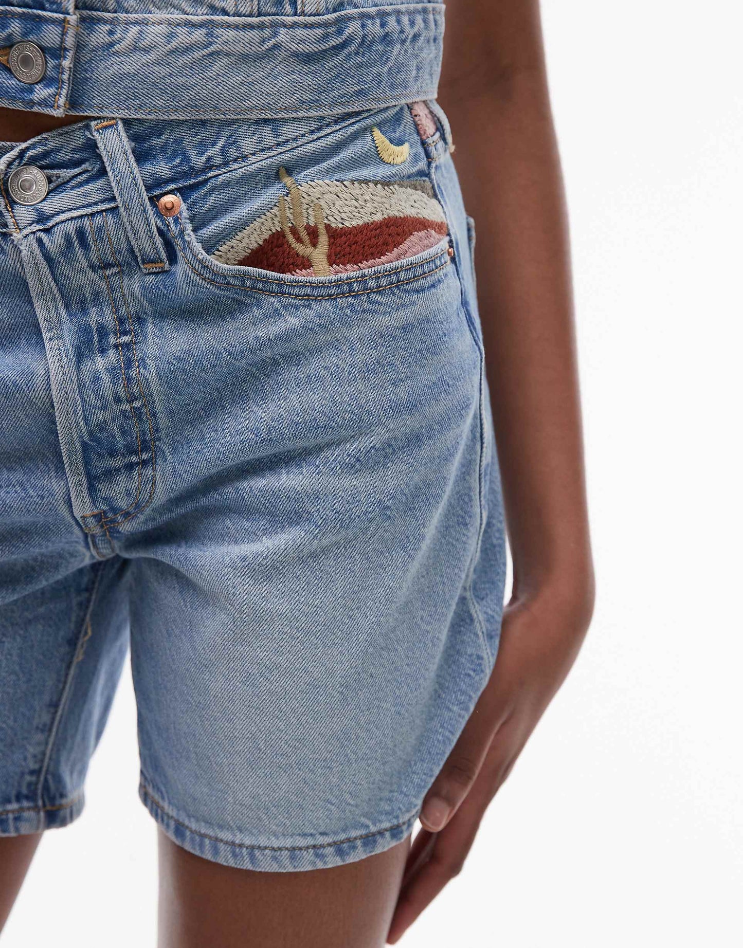 501 Western Desert Embroided Mid Thigh Denim Shorts Co-Ord