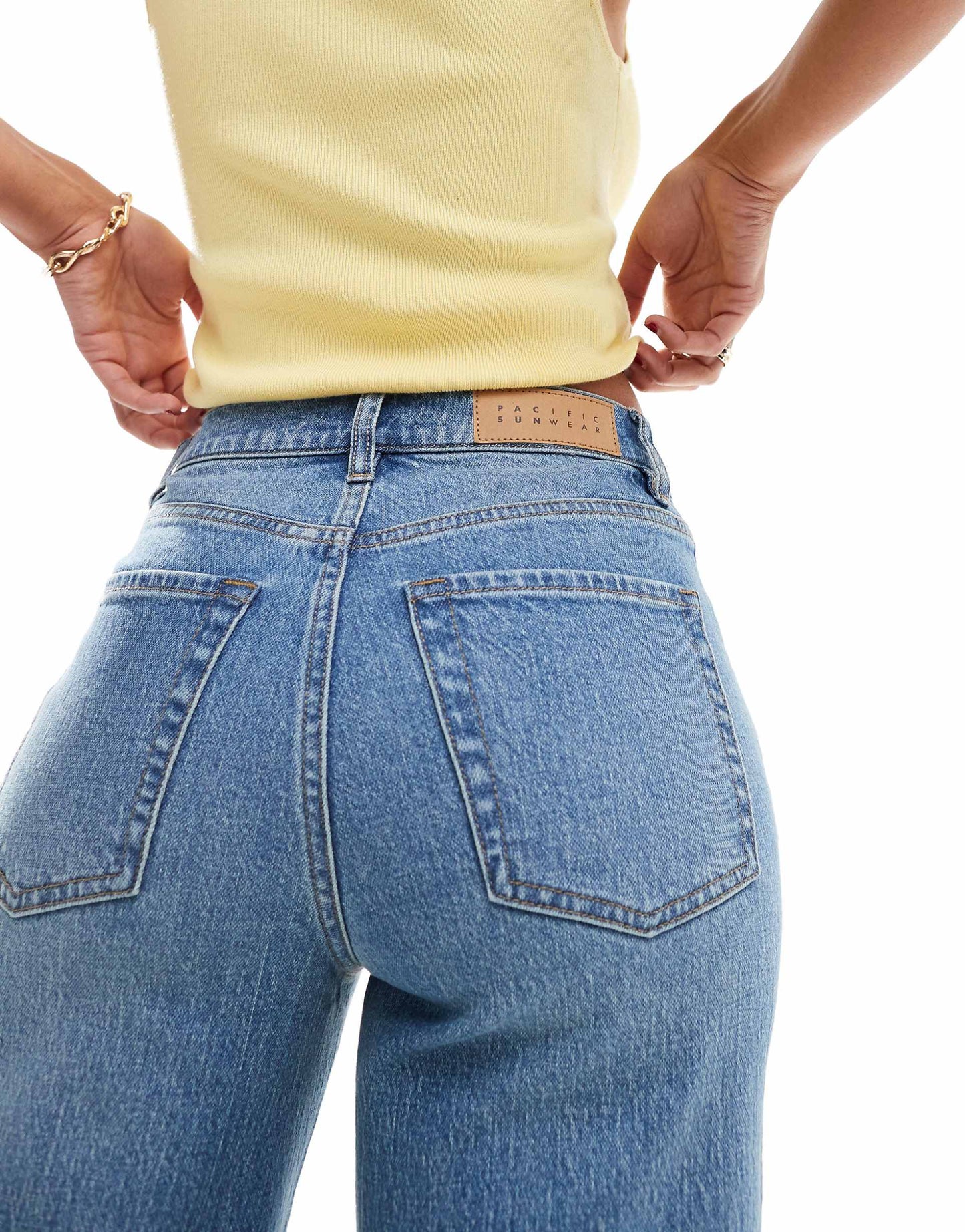 Hepburn Low Rise Distressed Baggy Jeans