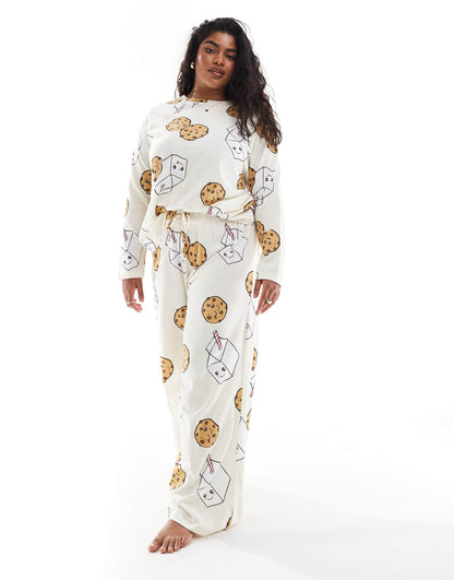 Curve Cookies And Milk Long Sleeve Top & Trouser Pyjama Set