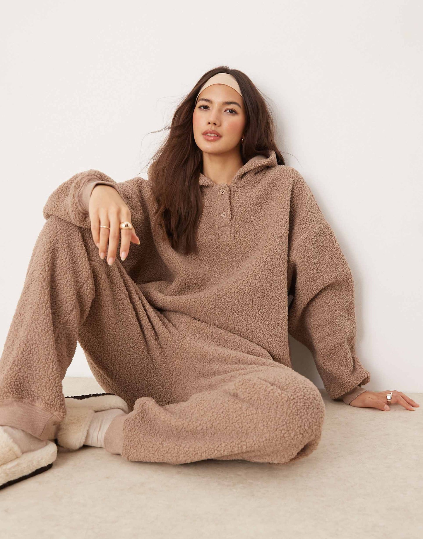 Lounge Borg Oversized Hoodie & Jogger Set