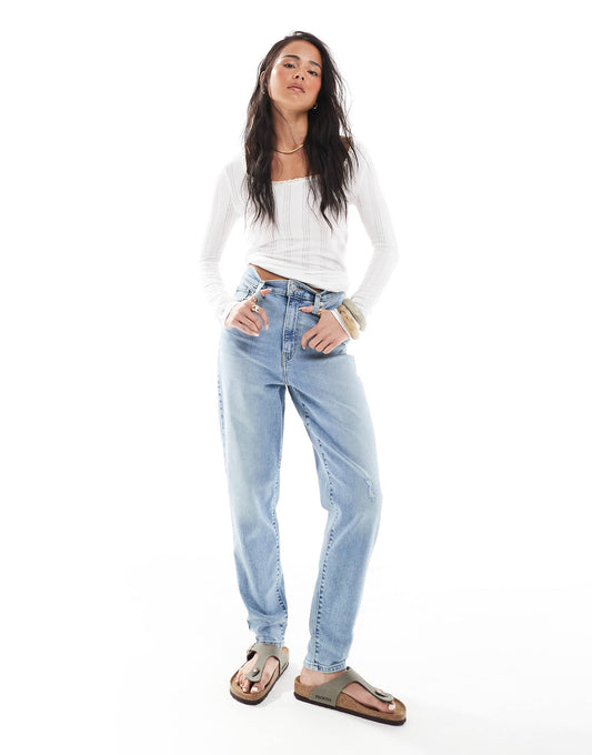 High Waisted Mom Jean