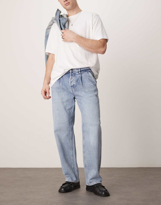 Kobe Loose Fit Pleat Jean