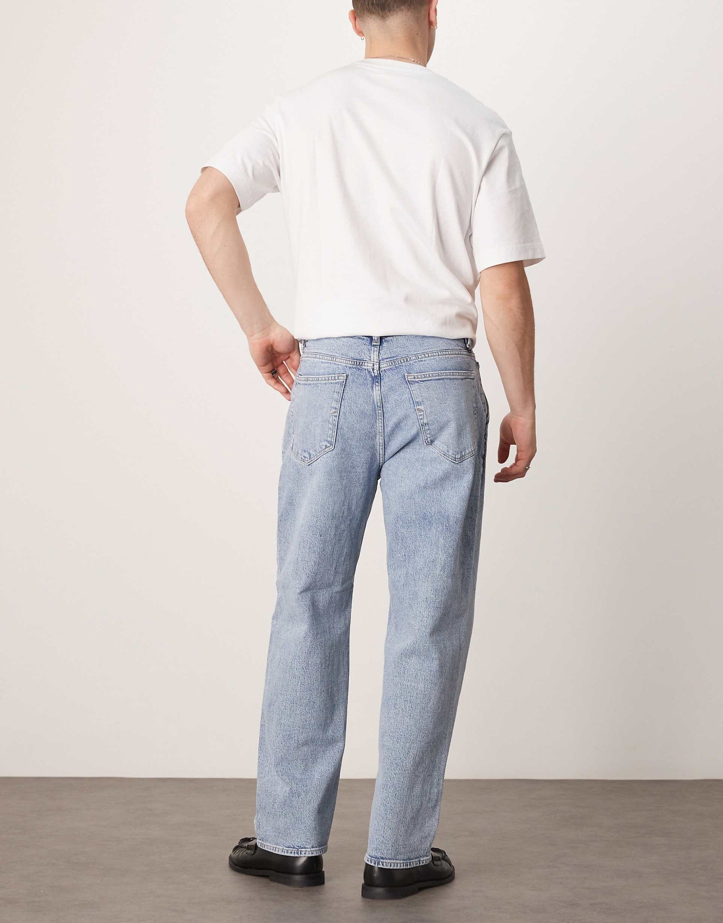 Kobe Loose Fit Pleat Jean