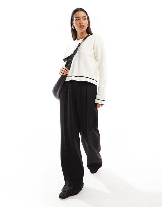 Contrast Neck Jumper