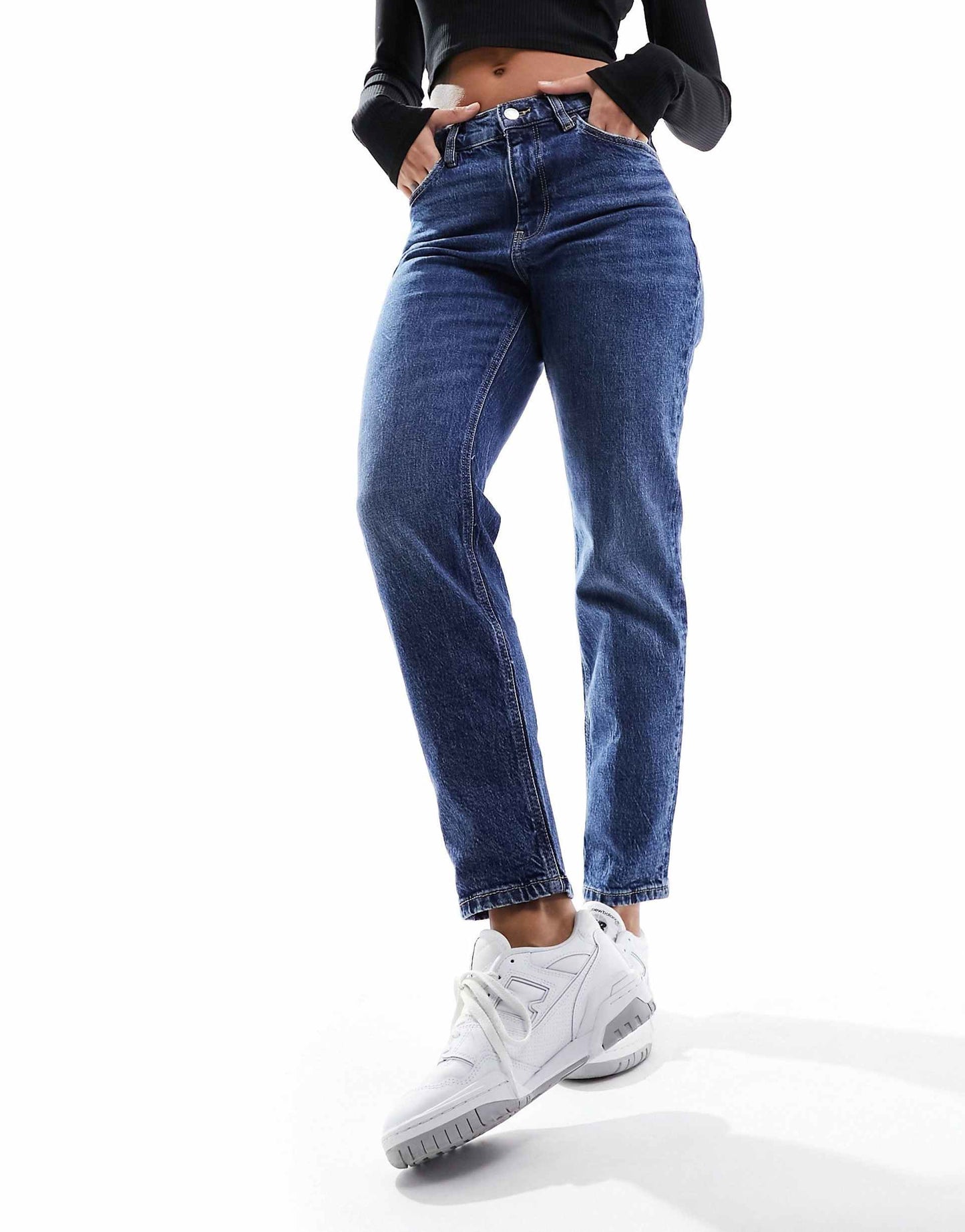 Relaxed Mom Jeans