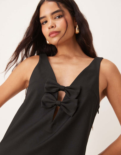 V Neck Bow Detail Structured Mini Shift Dress