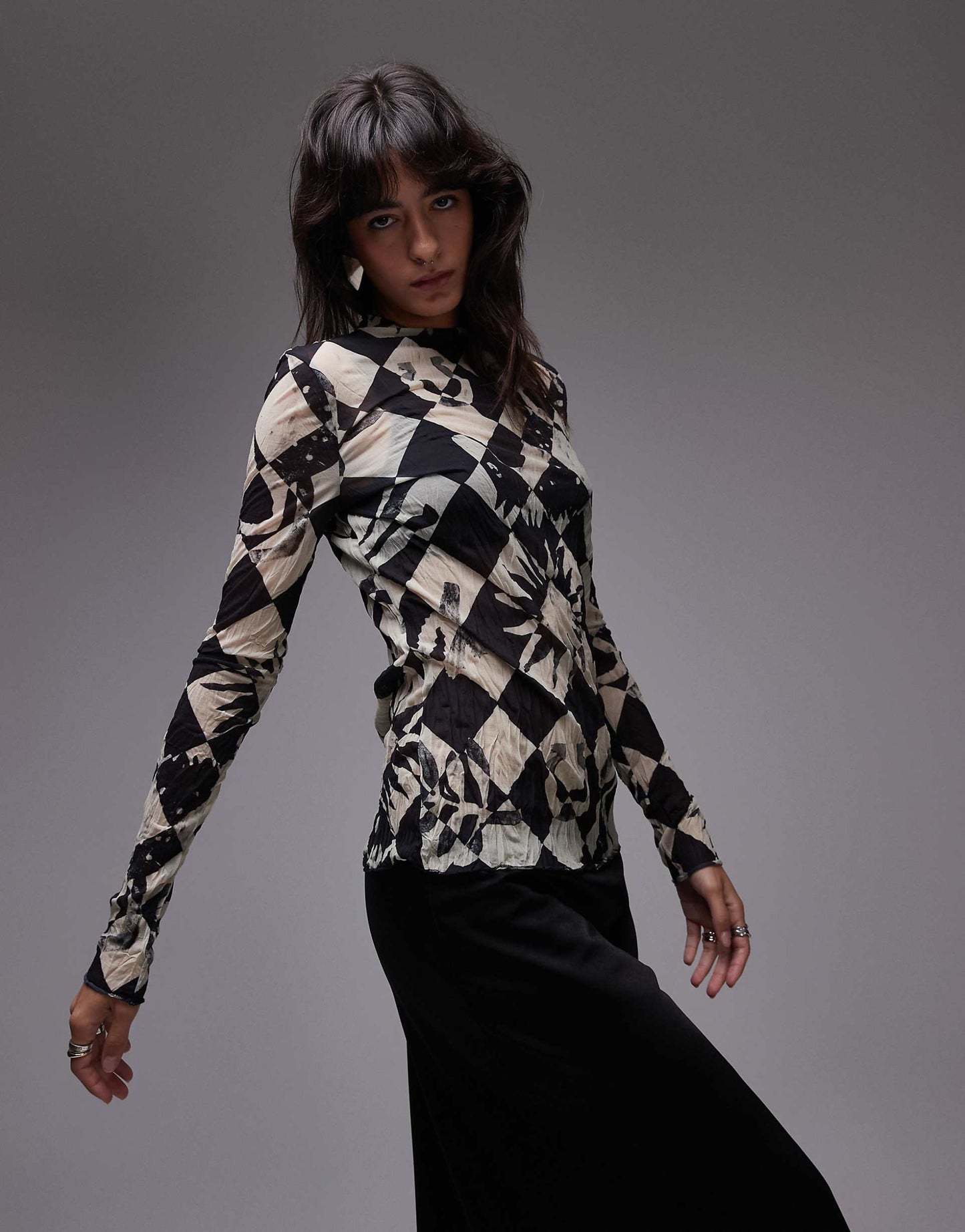 Longsleeve Crinkle Checkerboard Top
