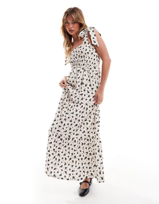Ditsy Floral Shirred Maxi Dress