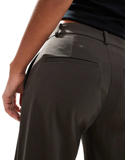 Drew Mid Waist Slouchy Trousers With Front Pleats