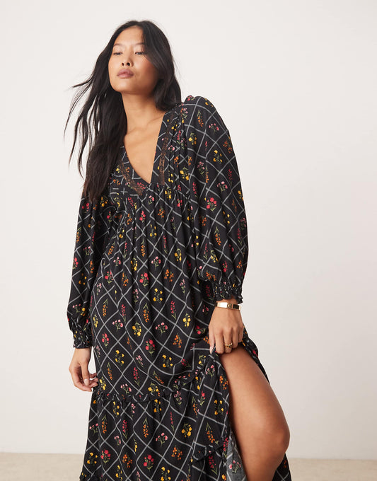 Petite Trimmed Maxi Dress