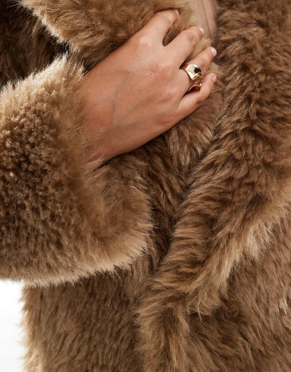 Str Mid Length Faux Fur Jacket