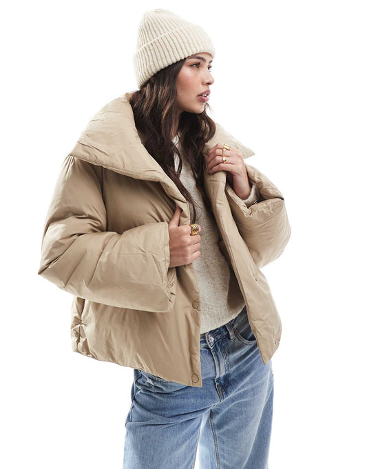 Short Padded Jacket With Wide Sleeves