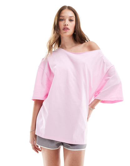 Relaxed Off Shoulder T-Shirt