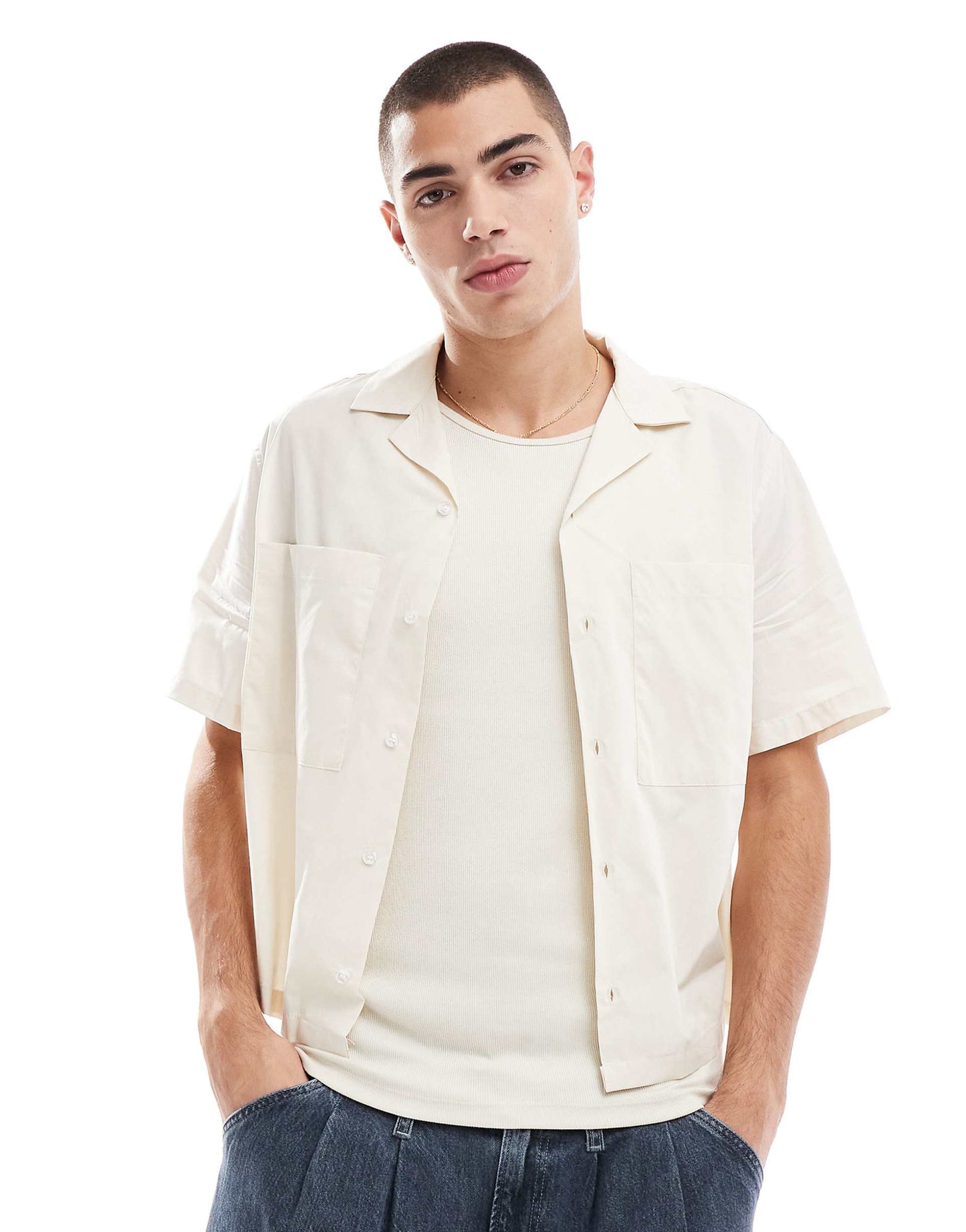 Relaxed Boxy Shirt With Front Pockets