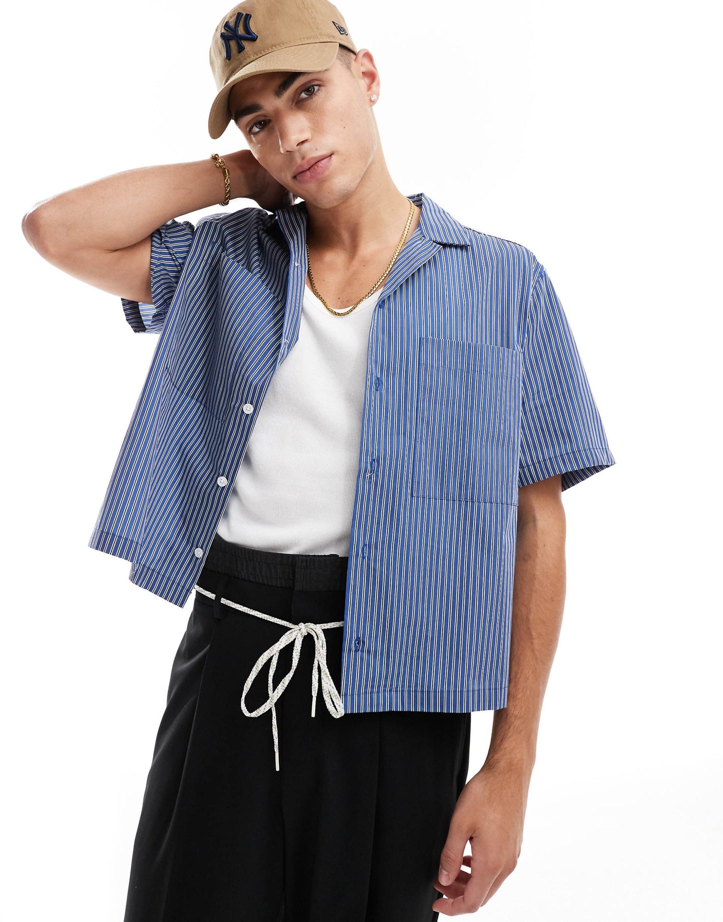 Relaxed Boxy Shirt With Front Pockets