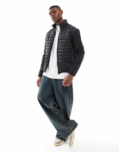 Light Weight Puffer Jacket With Plain Sleeves