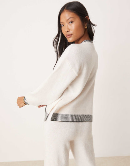 Petite Knitted Oversized Jumper Co-Ord With Contrast Stitch