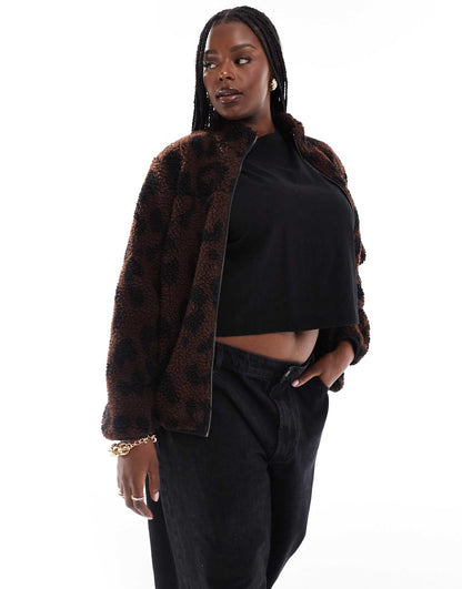 Curve Borg Jacket