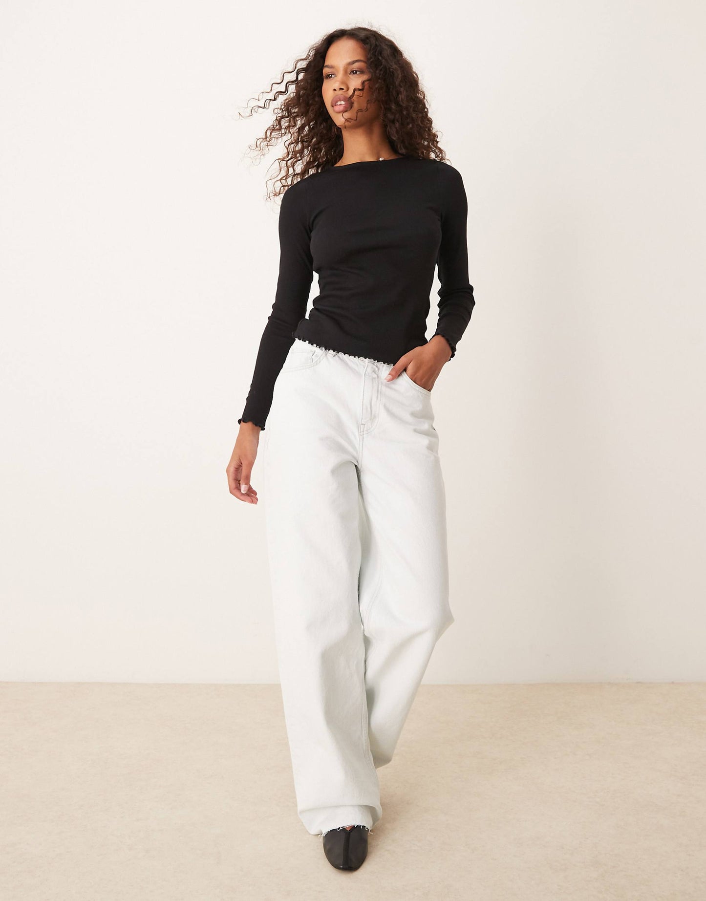 Long Sleeve Lettuce Edge Top