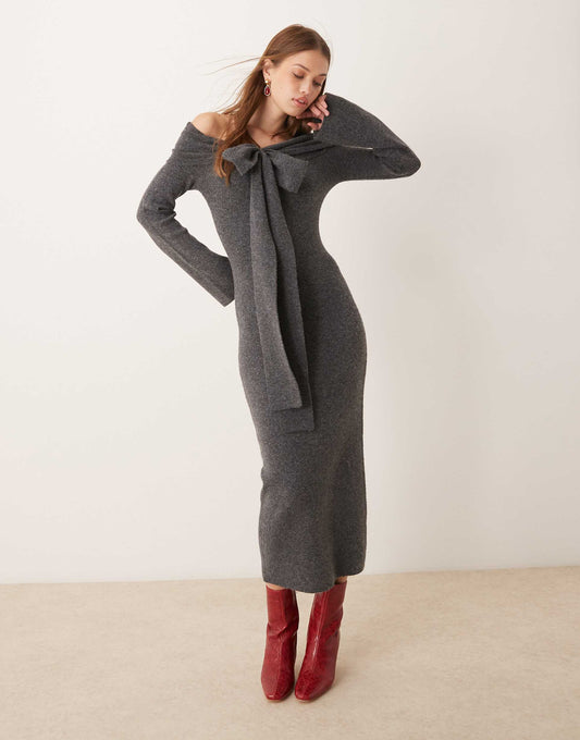 Pretty Lavish Bow Midaxi Knit Dress