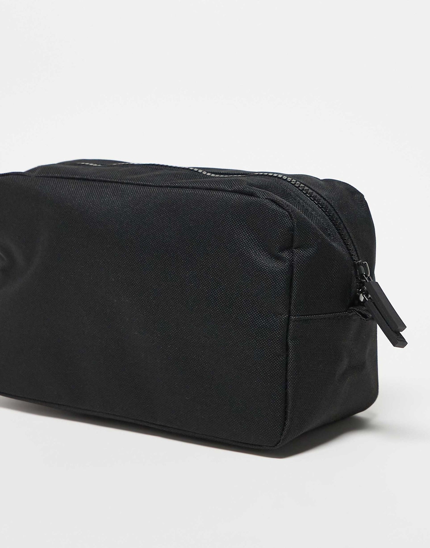 International Knockhill Essential Washbag
