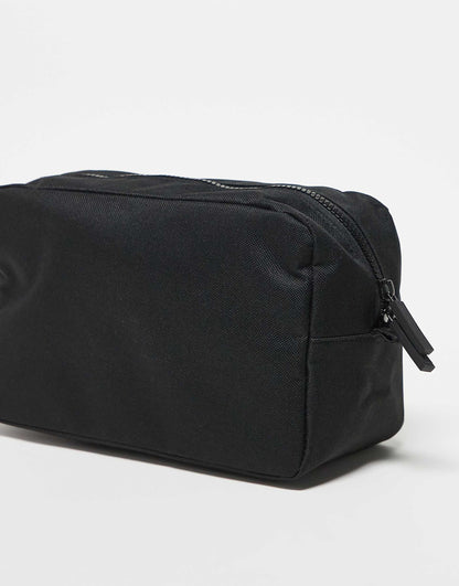 International Knockhill Essential Washbag