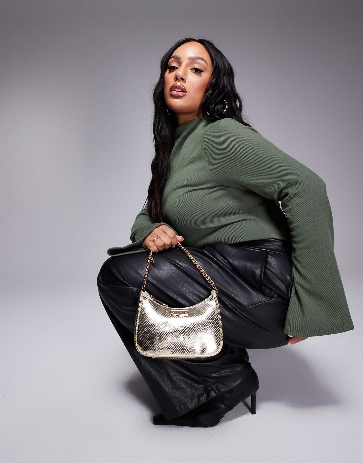 Metallic Shoulder Bag With Chain Detail