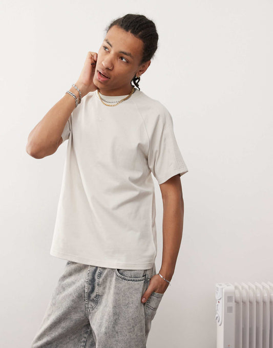 Originals Premium Essentials T-Shirt