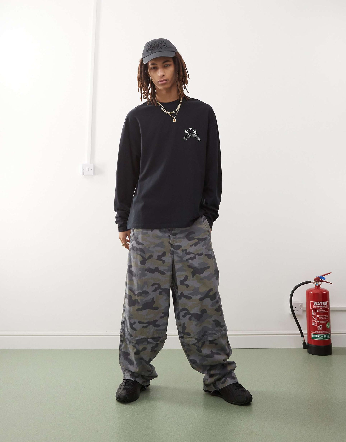 Long Sleeve Skater T-Shirt With Back Graphic