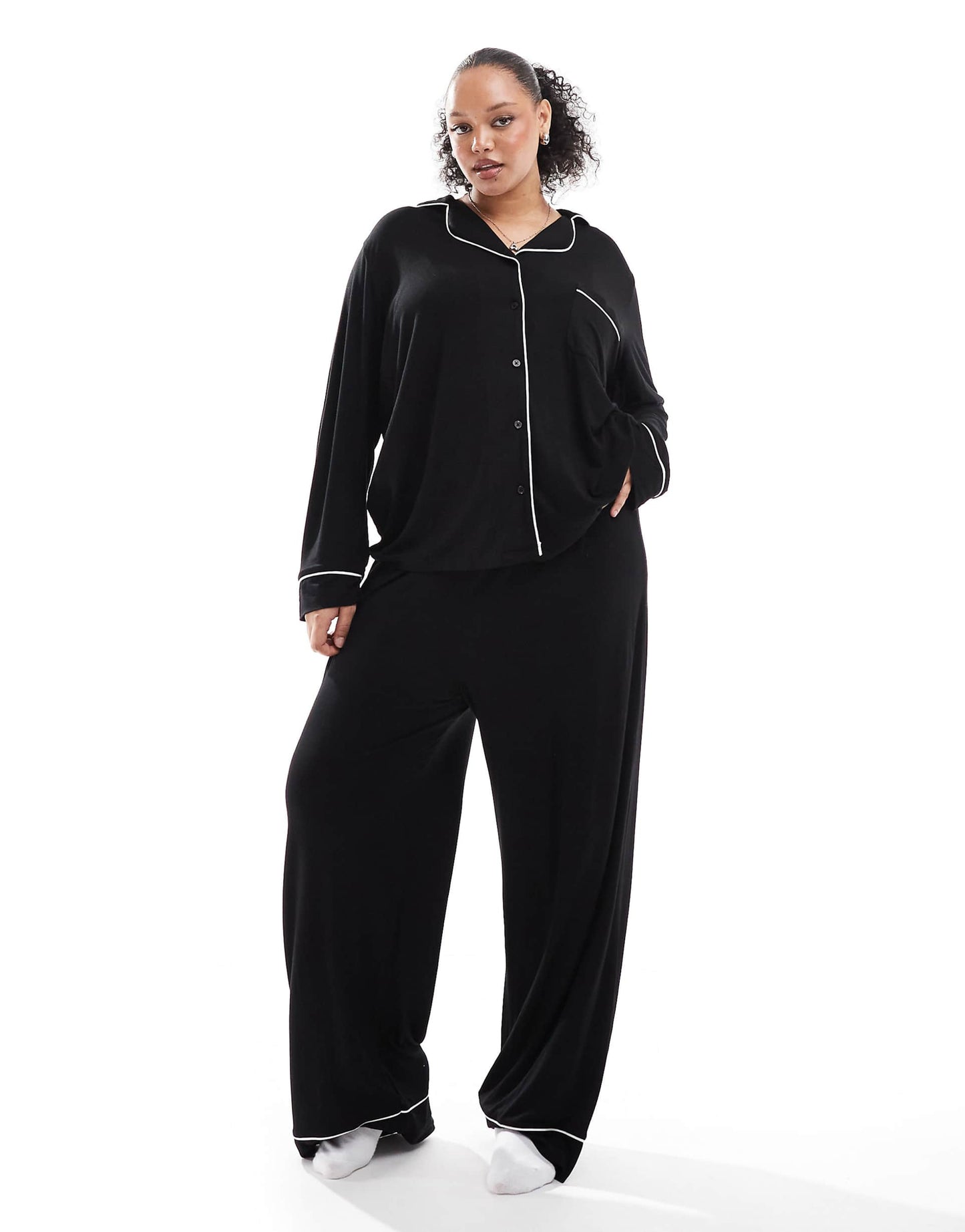 Curve Super Soft Long Sleeve Shirt & Trouser Pyjama Set With Contrast Piping