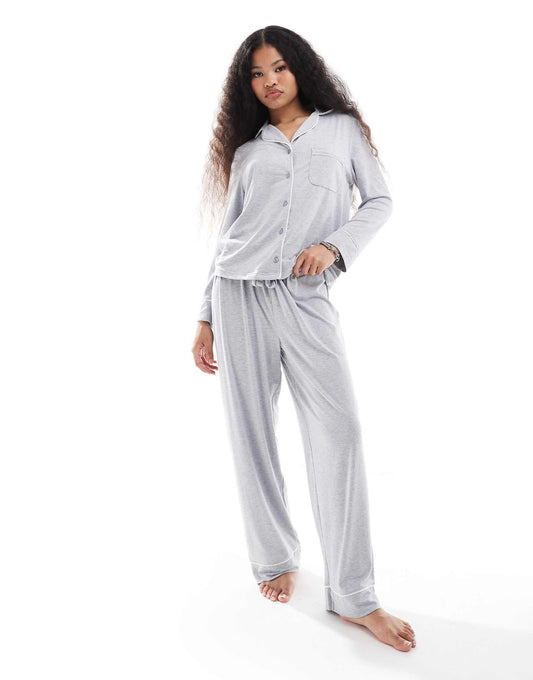 Petite Super Soft Long Sleeve Shirt & Trouser Pyjama Set With Contrast Piping