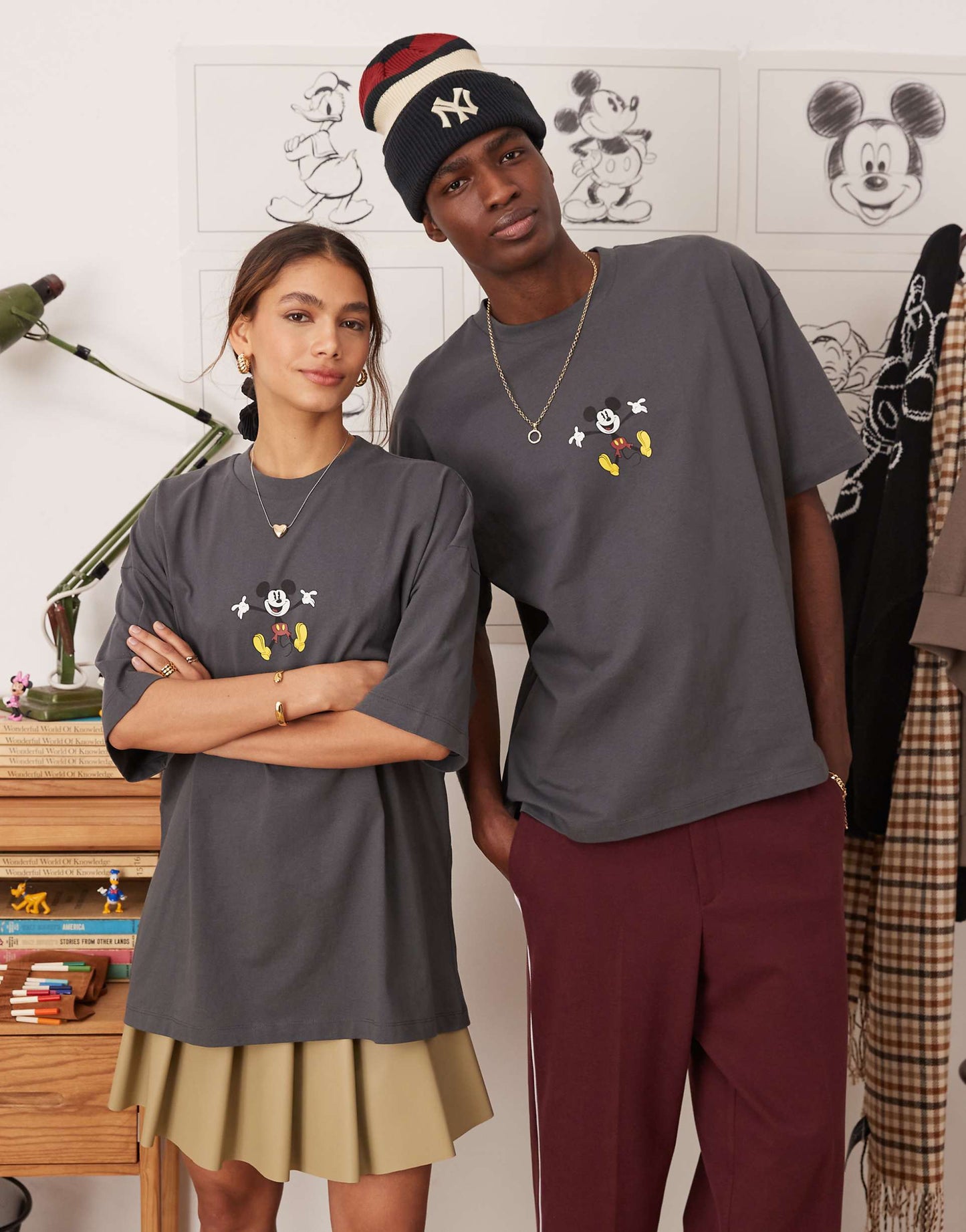 Disney Unisex Oversized T-Shirt With Mickey Mouse Prints And Embroidery