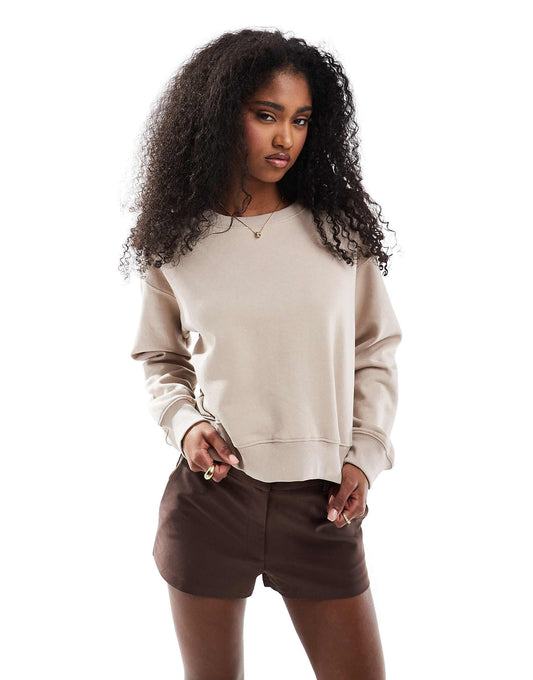 Round Neck Sweatshirt