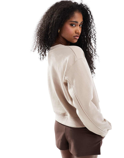 Round Neck Sweatshirt