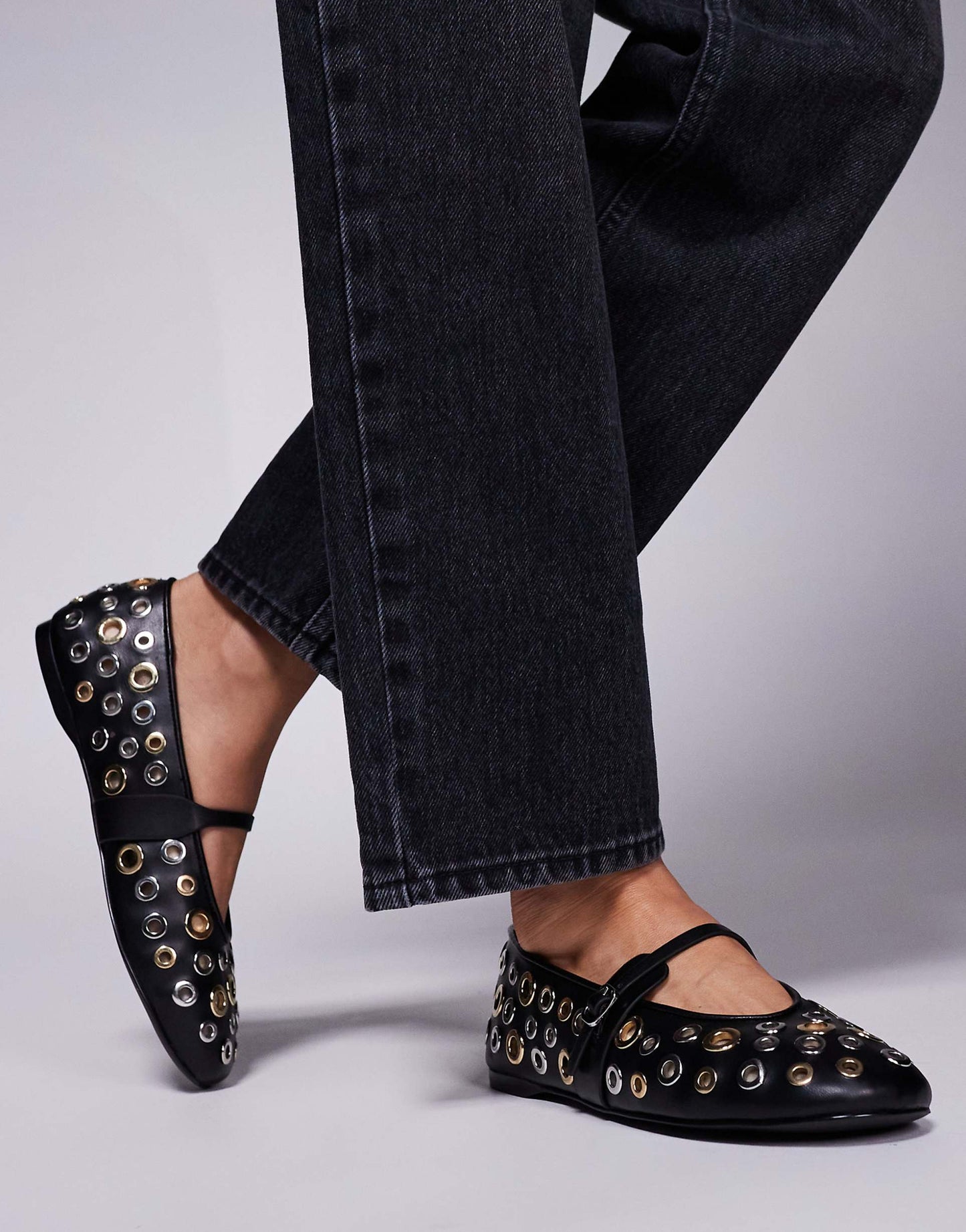 Rejoice-S Eyelet Ballet Flats